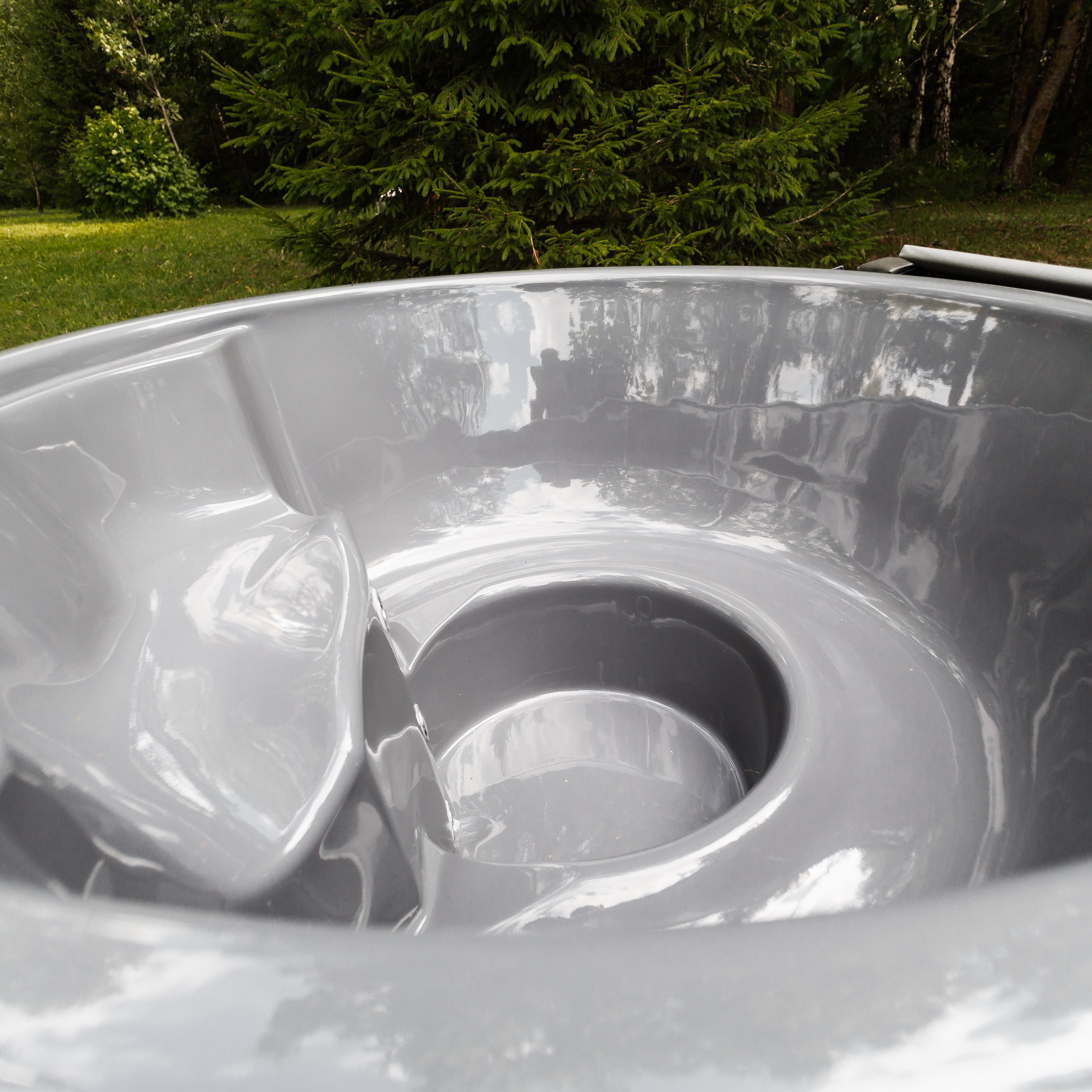 Mande Spa USA MWT4 Wood-Fired 4-Person Hot Tub