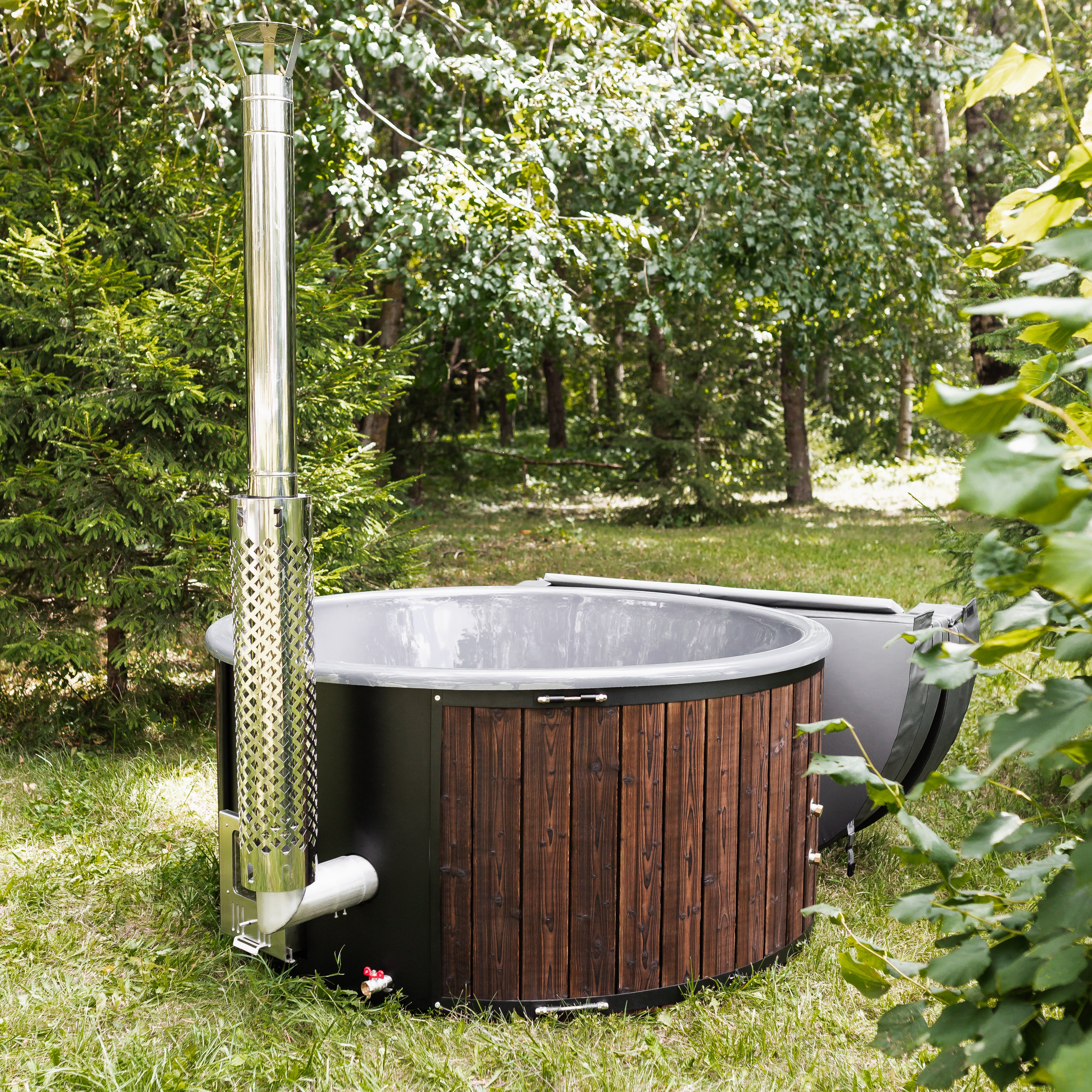 Mande Spa USA MWT4 Wood-Fired 4-Person Hot Tub