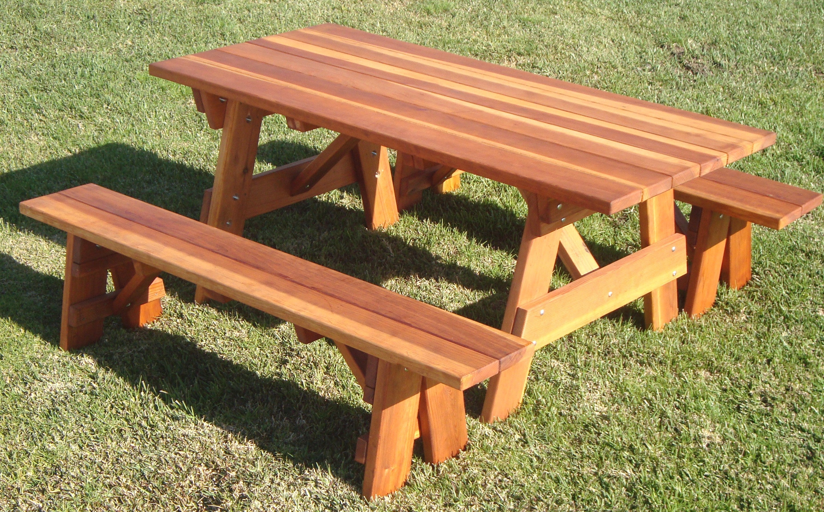 Best Redwood Super Deck Picnic Table