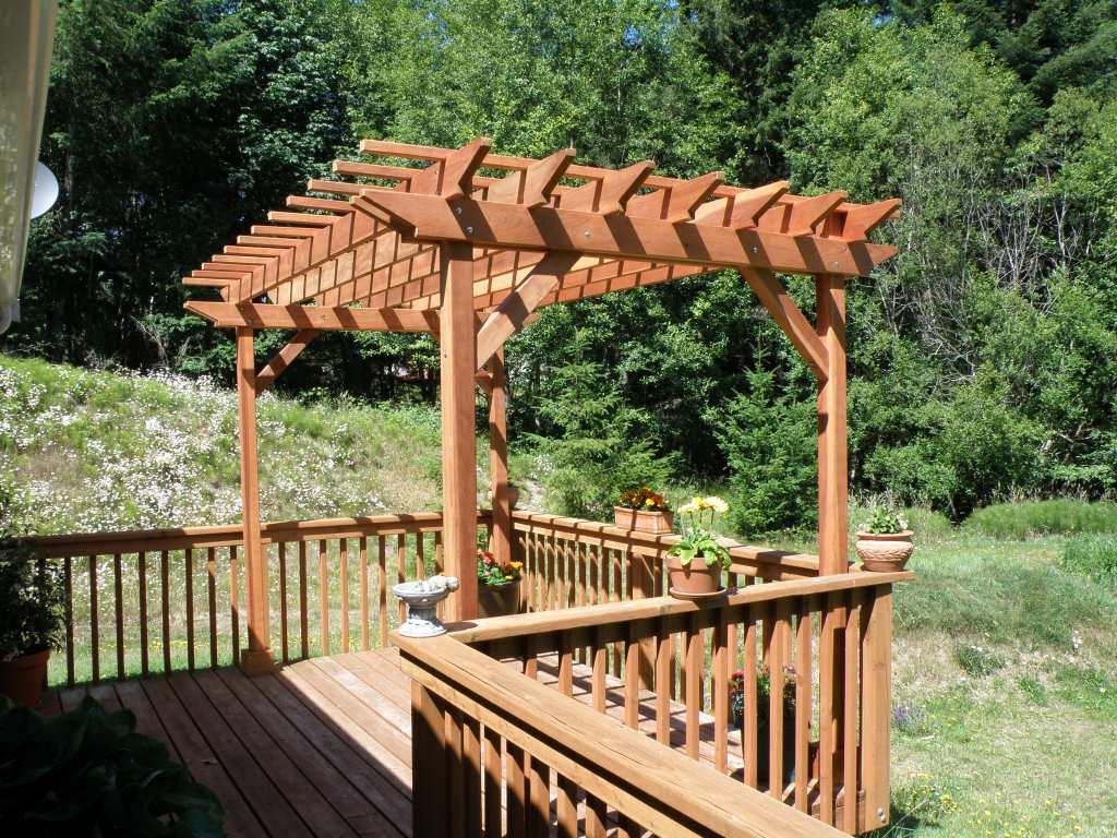 Super Deck Solid Redwood Pergola
